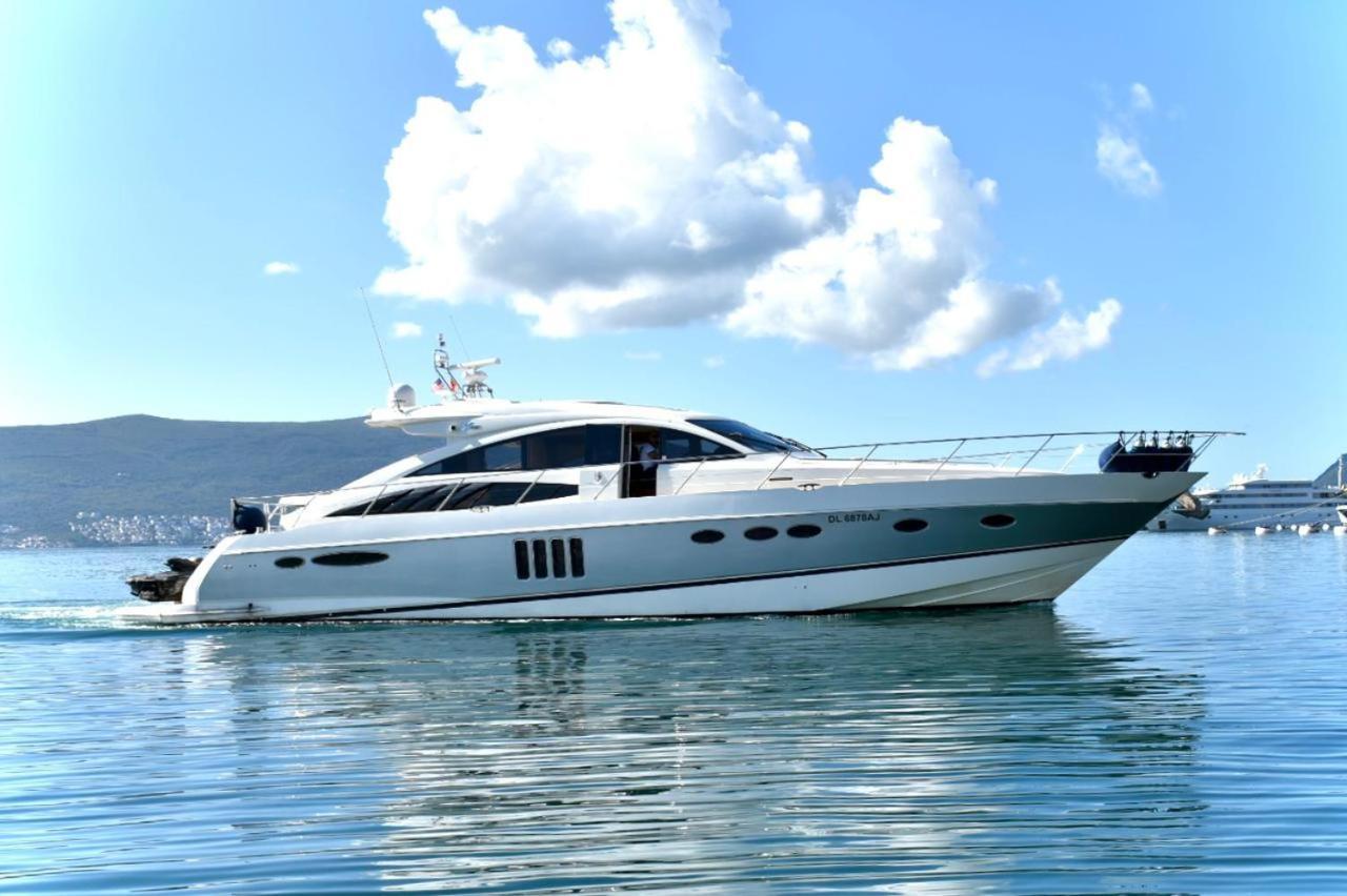 Porto Montenegro Luxury Studio Zeta Tivat Eksteriør bilde